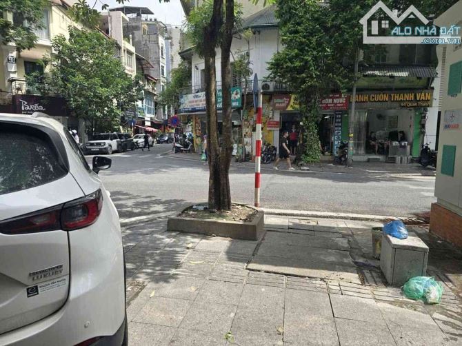 BÁN GẤP MẶT PHỐ QUÁN THÁNH – BA ĐÌNH | LÔ GÓC 2 MẶT TIỀN – MT 11M – DÒNG TIỀN 40TR/THÁNG