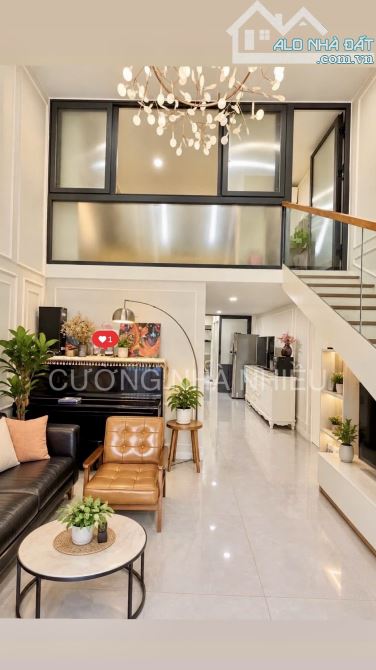 Nhà mới đẹp ngay cư xá Vĩnh Hội; cách Quận 1 chỉ 200m; bank hỗ trợ 2.5 tỷ
