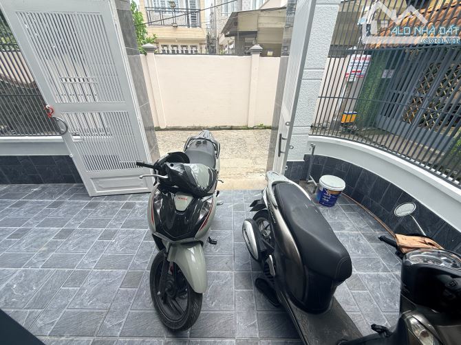 Nhà 100m2-Trung Mỹ Tây q12-Tô Ký-Gần ĐH Giao thông vận tải-Nhỉnh 3 tỷ TL