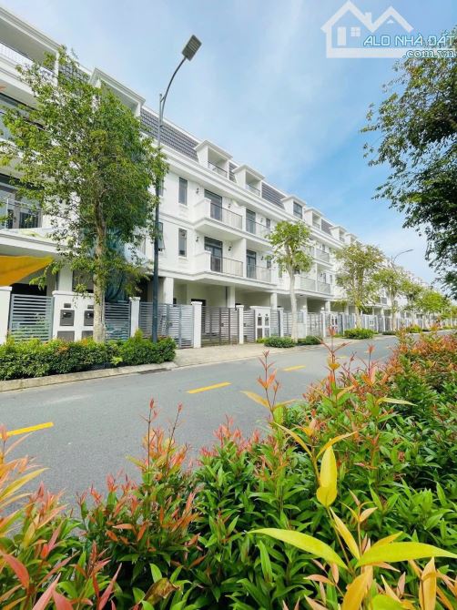 Biệt thự Vũng Tàu-172,5m² đối diện công viên – cạnh quảng trường trung tâm, sổ sẵn - 17 tỷ
