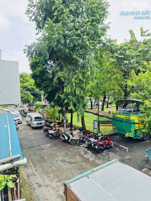 Bán Nhà Khu Vip Phan Đăng Lưu, MT Đường Nhựa 6m - 4 Tầng 4*20 Chỉ 19,5tỷ.