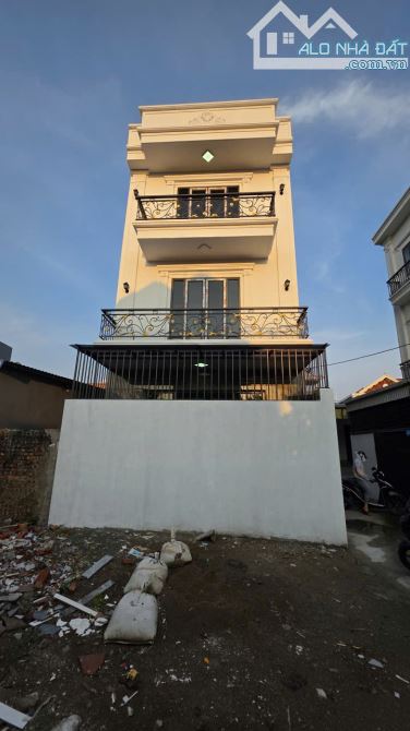 Bán Nhà 3 tầng Sân Cổng 2,45 tỷ Tại Mỹ Tranh, phường An Dương