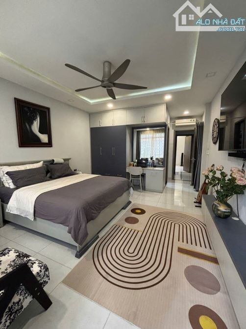 🏡 TRẦN BÌNH TRỌNG, P.5, BÌNH THẠNH – 79M² – 3 TẦNG – HẺM GẦN MẶT TIỀN – KẾT NỐI