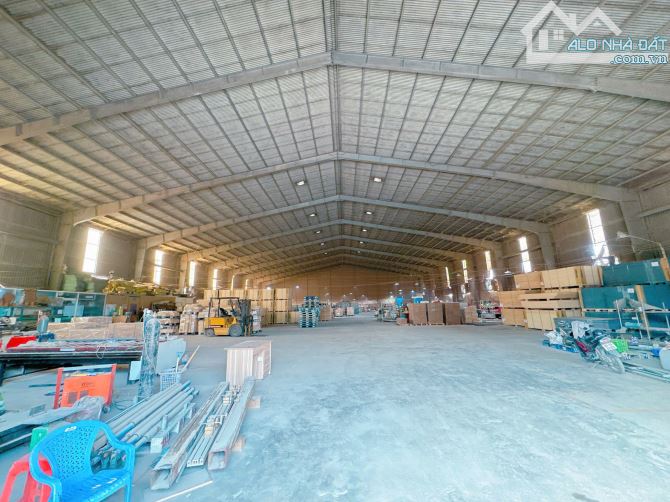 Cho thuê nhà xưởng gần KCN Hố Nai, Trảng Bom, Đồng Nai, 14000m2, giá thuê 50k/m2/tháng.