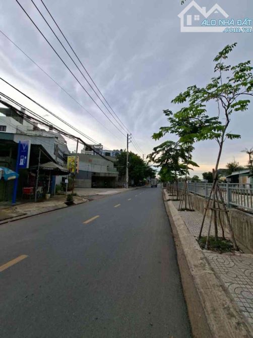 Bán kho xưởng MT Thạnh Lộc 15, Thạnh Lộc, Quận 12, 155m2 ngang 10m, 13tỷ