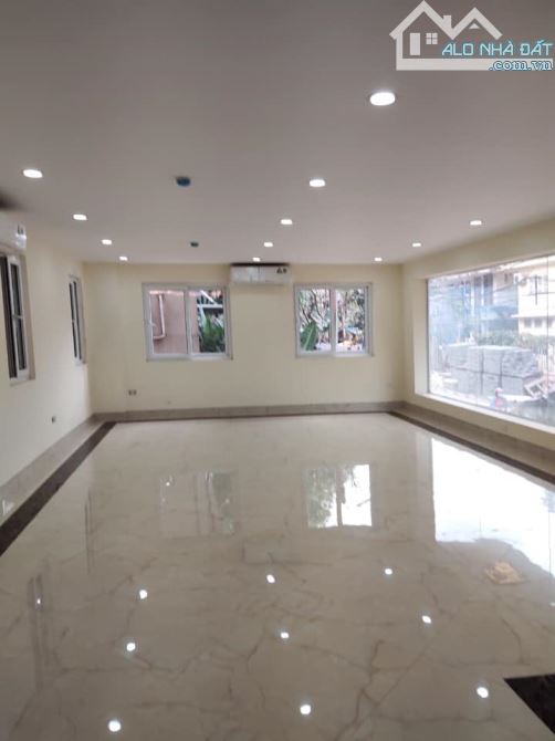 SIÊU PHẨM TÂY HỒ – 273M², MT 16M – Ô TÔ TRÁNH – CỰC HIẾM -126 triệu/m2