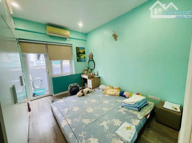 Vinaconex Khúc Thừa Dụ Cầu Giấy - 85M2, 3PN, 2WC, Căn Góc, Sát Công Viên, 5.5 Tỷ