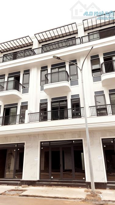 Chuyển nhượng căn liền kề tại dự án Him Lam Central Park - An Hồng, giá khá tốt