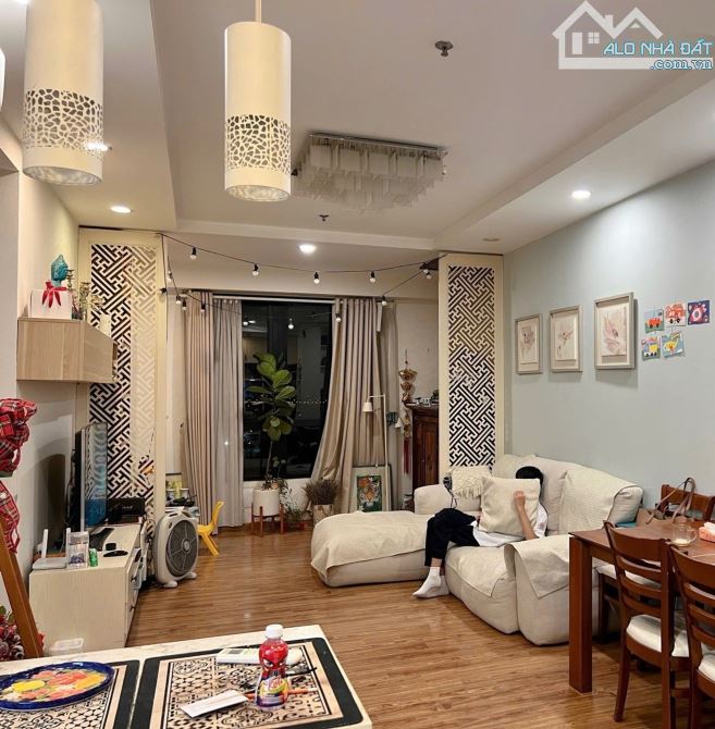 CĂN HỘ 3 NGỦ VIP TIMES CITY 98M2 – TẦNG CAO – HƯỚNG ĐÔNG BẮC – SLOT Ô TÔ VĨNH VIỄN- GIÁ 9