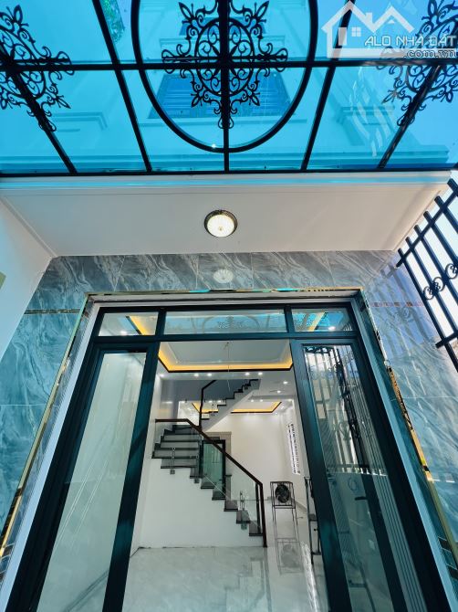 Bán nhà 3 tầng 48m2 độc lập cách ngã 3 Sở Dầu 700m chỉ 2,65 tỷ.