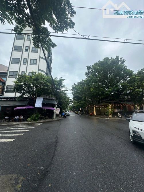 - Bán nhà 2 tầng mt đường ( 10m5) Mai Thúc Lân, Mỹ An, Ngũ Hành Sơn, DT 147M2 – Giá 32.5 T