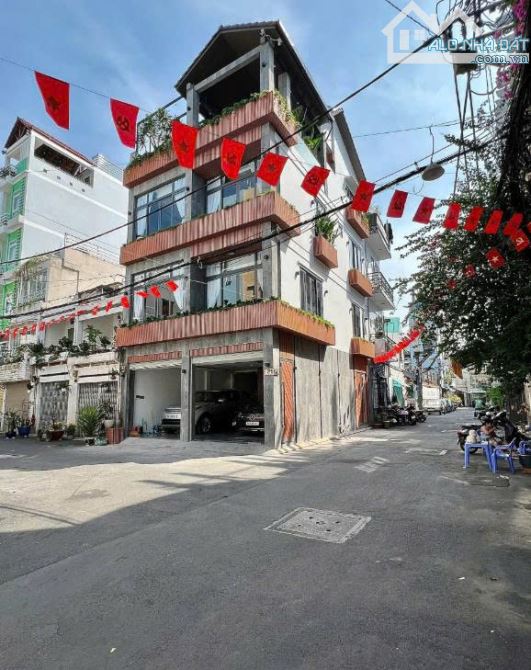 Nhà biệt thự căn góc Huỳnh Văn Bánh P11 Phú Nhuận DT 6,9x12m -4 tầng giá 25 tỷ.