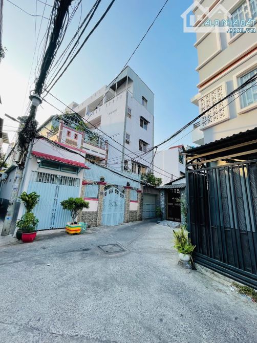🏯 𝗡𝗛À 𝗤𝗨Ậ𝗡 𝟰 – 𝗖𝗛Ư𝗔 𝗧Ớ𝗜 𝟭𝟬𝟬 𝗧𝗥𝗜Ệ𝗨/𝗠² 🏡 𝟲𝟭𝗠² • 𝟮 𝗧Ầ𝗡𝗚 • 𝟮 𝗠Ặ