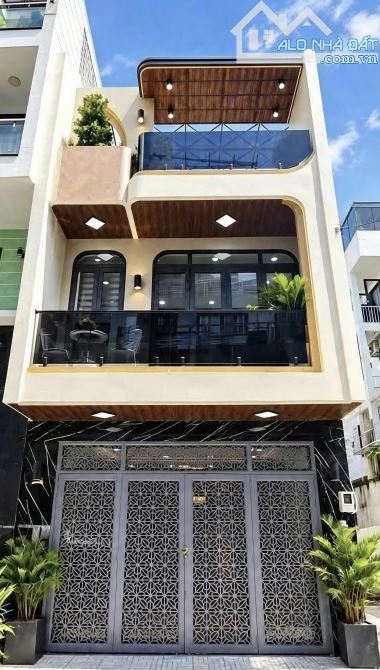 DIỆN TÍCH ĐẸP 65m2 - GIÁ TỐT 4,49 Tỷ CÒN THƯƠNG LƯỢNG - BÁN NHÀ NGUYỄN THIỆN THUẬT, QUẬN 3