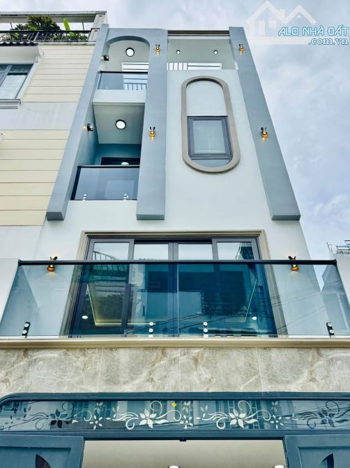 Chỉ với 3tỷ880 Sở Hữu Ngay Căn Nhà Đường Trường Sơn,P2,Tân Bình .Sổ Sẵn.