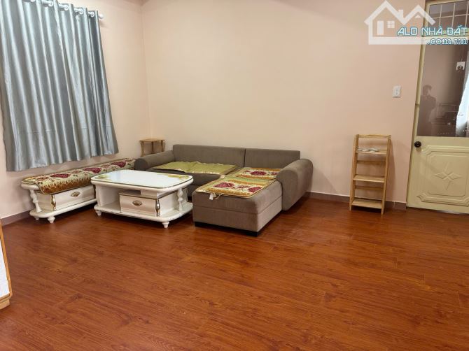 Chung cư Ngô Quyền 64m2 căn rộng nhất khu sổ hồng riêng chỉ 2,350 tỷ