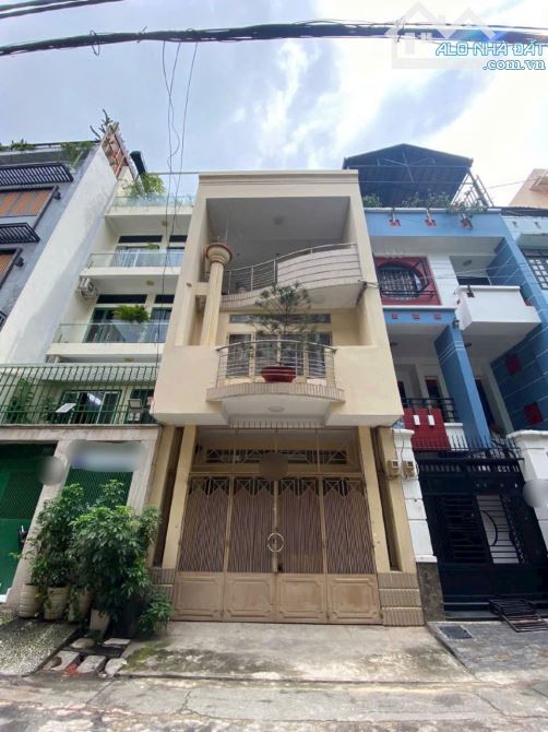 Bán nhà mặt tiền Duy Tân – 8 phòng cho thuê – dòng tiền 35tr/tháng