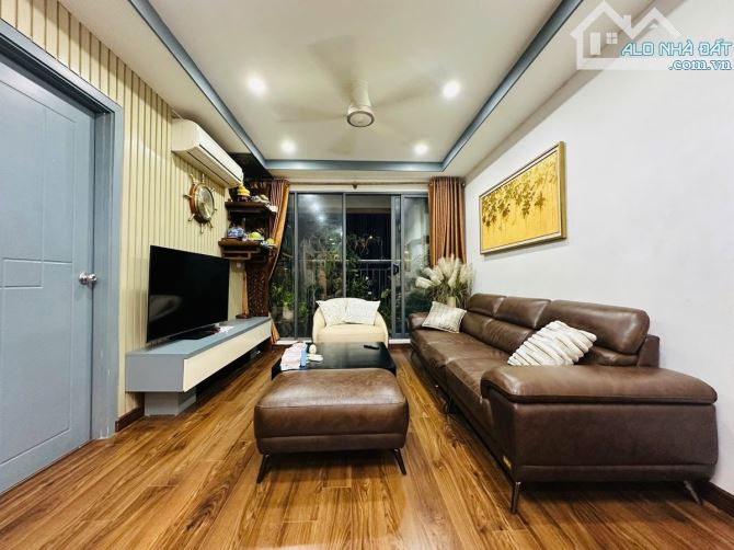 Bán căn hộ chung cư Ecolfe Tây Hồ, Võ Chí Công, Tây Hồ, 2 phòng ngủ chỉ 9,3 tỷ