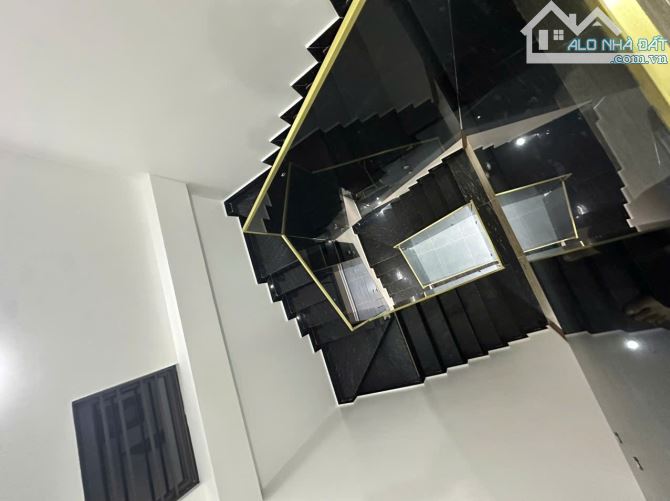 Bán nhà đường Bùi Thị thực (đào yêu), 83m2 × 3 tầng , giá chỉ nhô 3ty