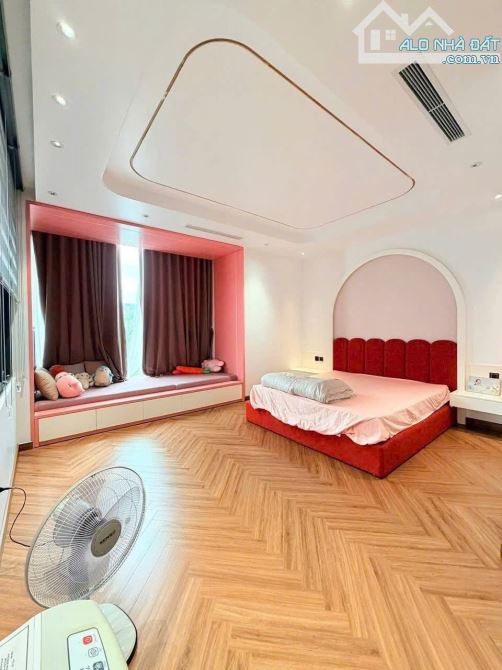 Bán Biệt Thự Sở Dầu, Hồng Bàng, Hải Phòng 273m² – Bể Bơi Trong Nhà, Thang Máy, Smart Home