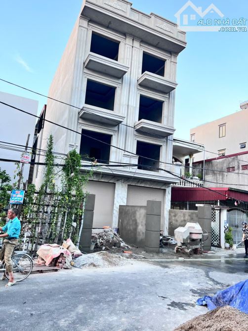 Bán nhà mặt đường tuyến 2 Ngô gia tụ, 2 ô tô tránh nhau chỉ 6,5 tỷ