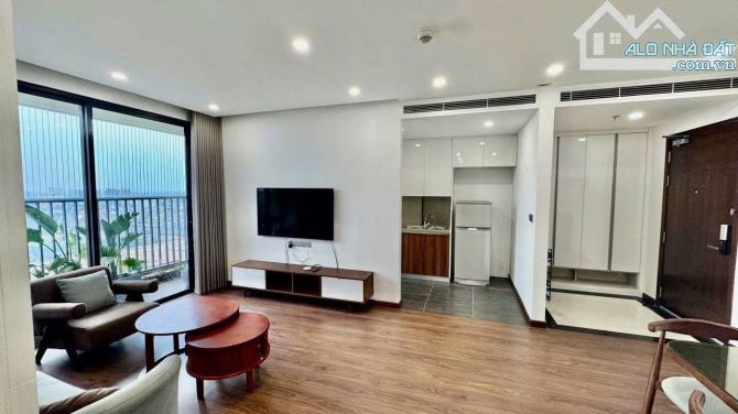 Bán căn hộ Vinaconex 3 Khúc Thừa Dụ - Cầu Giấy 90m2 3pn 2vs hơn 6 tỷ tầng trung