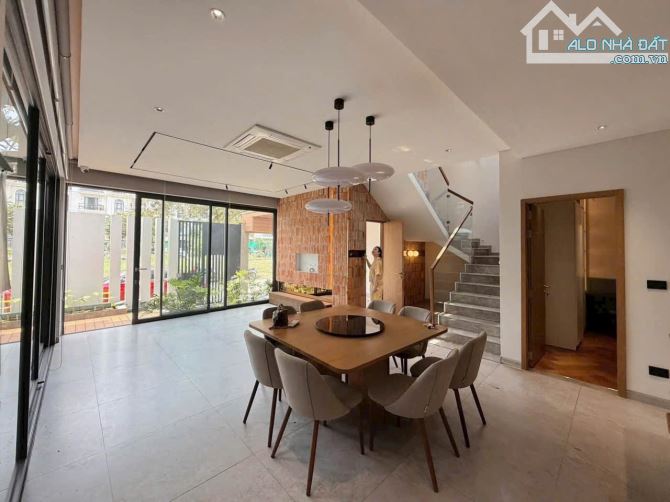 Villa Compound trục chính Nguyễn Hoàng - Lương Định Của, 10x14.5m, hướng Đông Nam