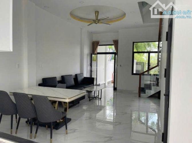 BÁN NHÀ PHỐ LIỀN KỀ LA VIDA VŨNG TÀU – FULL NỘI THẤT CAO CẤP – DỌN VÀO Ở NGAY 🏡