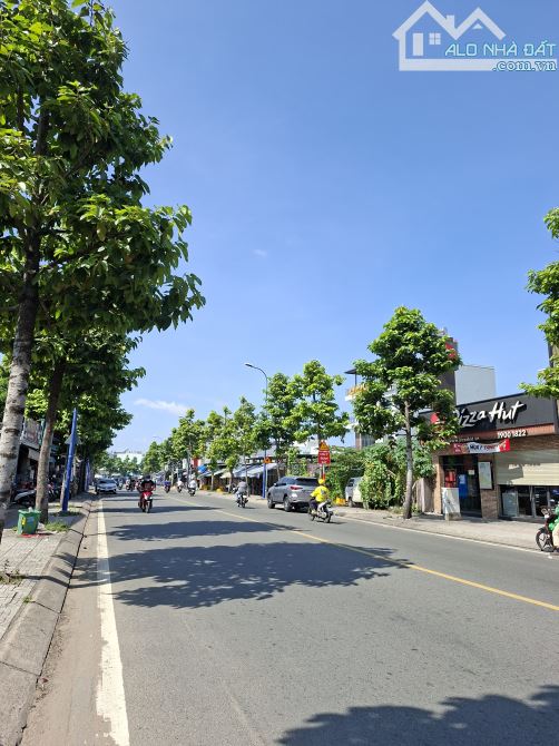 KHO XƯỞNG 1730m DƯƠNG CÔNG KHI HÓC MÔN GẦN QL 22 - VÀNH ĐAI 3 - ĐỔ VĂN DẬY