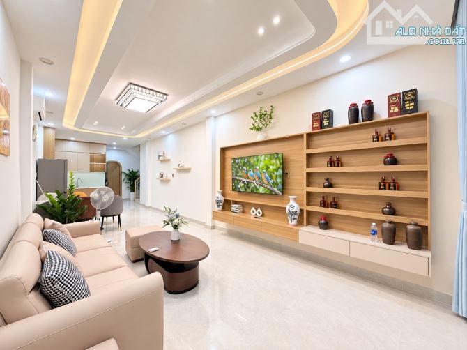 Nhà Đẹp Full Nội Thất, Gần CV Gia Định Nguyễn Kiệm, 80m2 Bán Chỉ 10,9tỷ