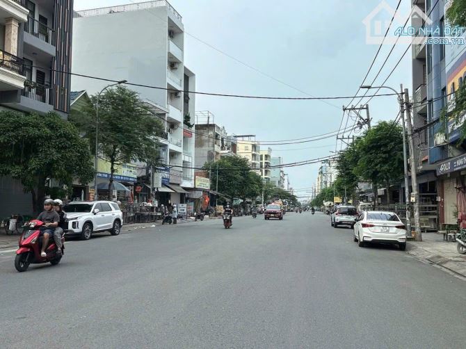 CHDV hẻm nhựa 8m Phạm Văn Bạch 99m2 6 lầu ngang 4.5m 20PN TN100tr T.máy 450kg 17.79 tỷ