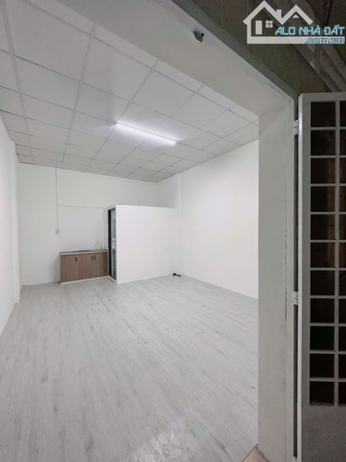 BÁ.N NHÀ GẦN TÔ NGỌC VÂN – GẦN 400M² DTS – 5 TẦNG – 13PN – DÒNG TIỀN 45TR/THÁNG – 7.X TỶ
