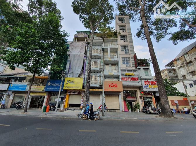 1 căn duy nhất có giá 31 TỶ -Diện tích 4x21, 84m2 Hợp đồng thuê: 3000 usd/ tháng