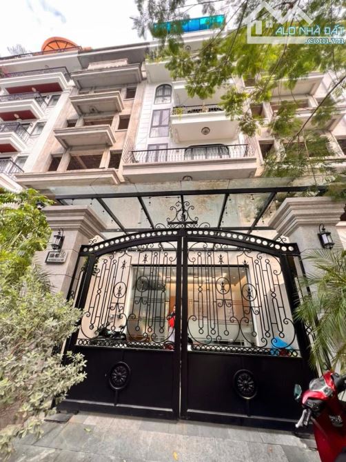 BÁN LIỀN KỀ MINH NHỰA HOÀNG NHƯ TIẾP – 114M² X 7 TẦNG, MT 6M, THANG MÁY, DT 40 TRIỆU