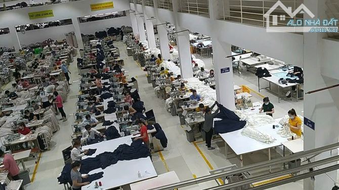Gia đình cần sang nhượng xưởng 4200 m2 may mặc 300 công nhân,máy móc,thiết bị giá 130 tỷ