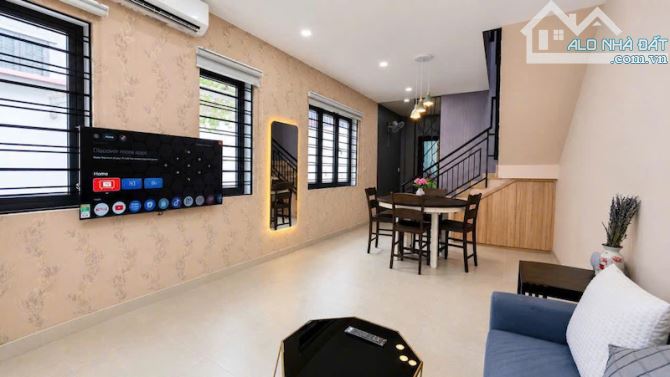 Bán biệt thự 333,4m² khu Thảo Điền cũ, dòng tiền 65 tr/th, giá 40 tỷ