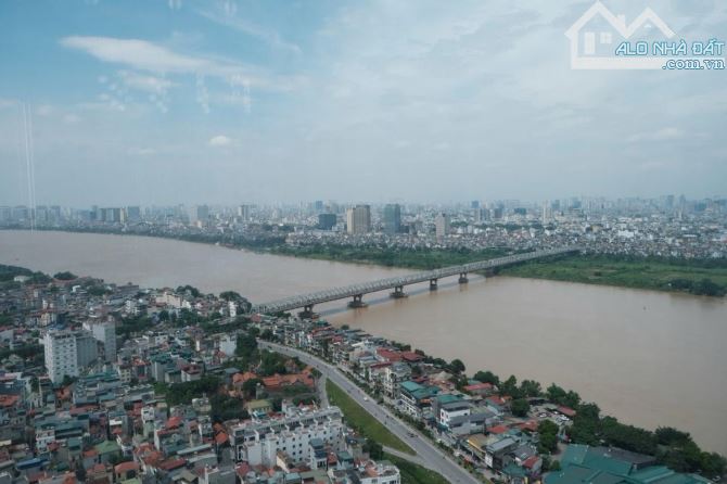 PENTHOUSE MIPEC LONG BIÊN TẦNG 35 – 228M² (4N) FULL NỘI THẤT, VIEW SÔNG HỒNG – 35 TỶ
