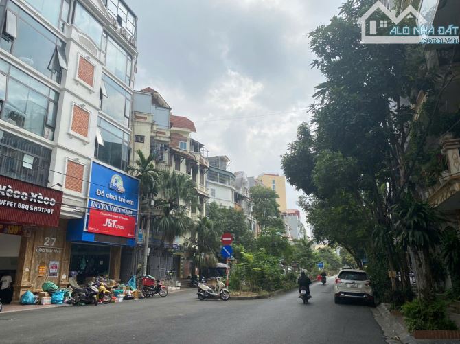 MẶT PHỐ TRẦN QUỐC HOÀN – MẶT TIỀN 8,2M HIẾM CÓ – 106M2, 3 TẦNG , CHÌ 45 TỶ