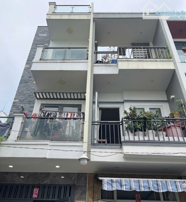 Bán Nhà Căn Đôi Dương Bá Trạc P1 Quận8 – Xe Hơi Đến Nhà - Ngang Hiếm 7m - 10.8 Tỷ TL