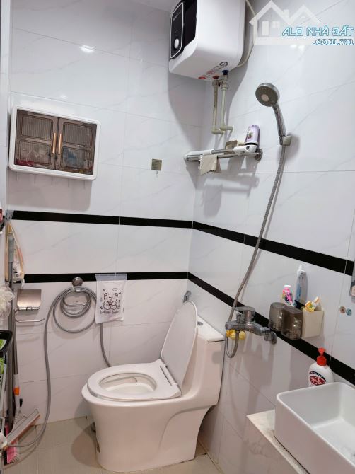 Chung cư Tây Hồ 56m² – 2 ngủ – full nội thất – chỉ 2,3 tỷ, sổ riêng công chứng mua bán!