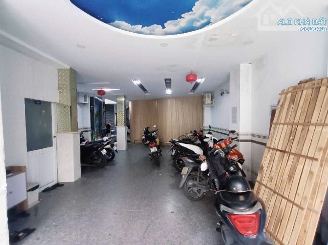 Căn Hộ Dịch Vụ Dương Bá Trạc P1 Quận 8 - 140m2 - 14PN - Nở Hậu 8,3 x 23 - Nhỉnh 14 Tỷ