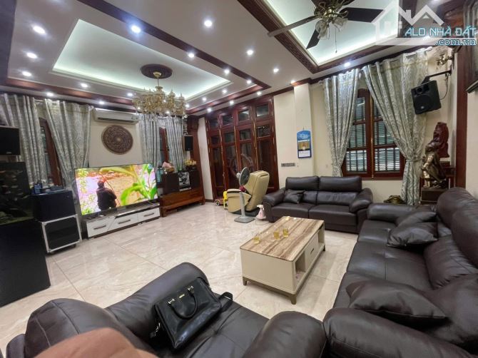 Bán nhà mặt phố Triệu Việt Vương, 170m2, 9 tầng 1 hầm, thang máy, mặt tiền 7.5m, 184,5 tỉ