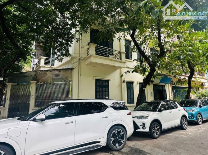 Bán nhà Nguyễn Bá Khoản, Trung Yên 93.2m², mặt tiền 18m, lô góc, vỉa hè, kd nhỉnh 50 tỷ.