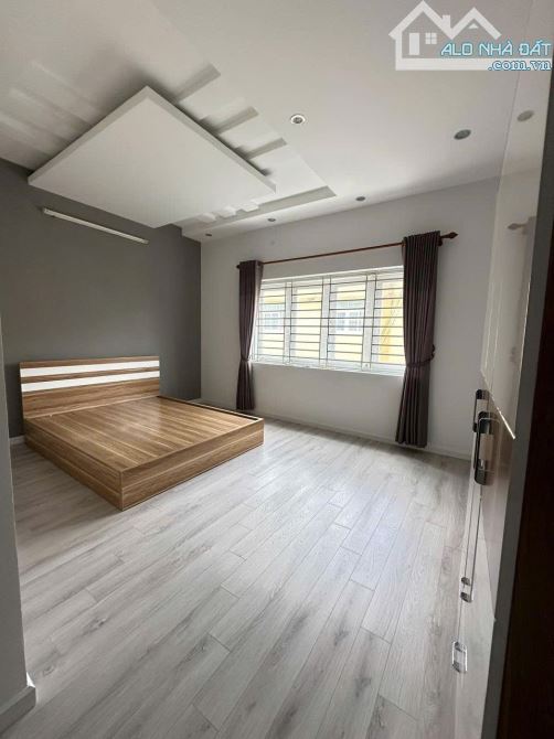 Bán nhà Hiệp Bình Chánh Mặt tiền KDC Hồng Long Hoàn Công 105m2 4 tầng 14 tỷ TL