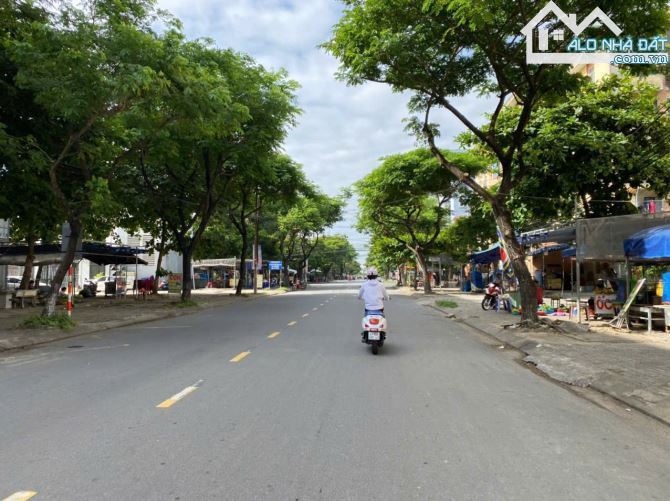 - Bán Lô đất đường (10m5) Dương Vân Nga, Nại Hiên Đông, Sơn Trà, DT 100m2- Giá 8,7 Tỷ TL
