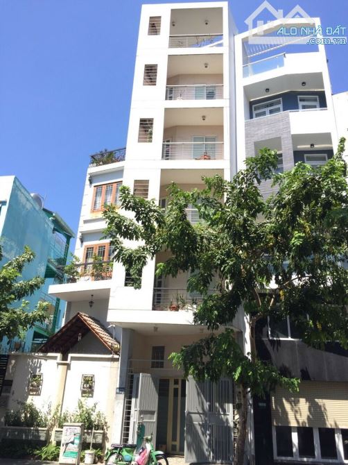 Bán nhà mặt tiền 5 tầng, P.12, BT, DT: 5x21m, Ngay gần chợ Bà Chiểu,