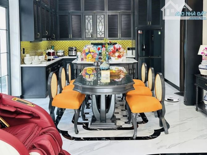 BÁN NHÀ ĐÀM QUANG TRUNG, PHƯỜNG LONG BIÊN 65M², 6 TẦNG, 11.5 TỶ, Ô TÔ, THANG MÁY