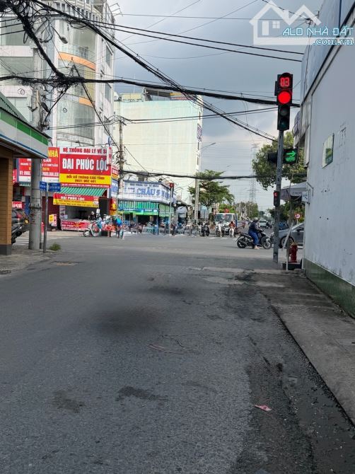 🔥 NHÀ XƯỞNG LÔ GÓC 2 MẶT T.I.Ề.N – THỚI TAM THÔN, HÓC MÔN