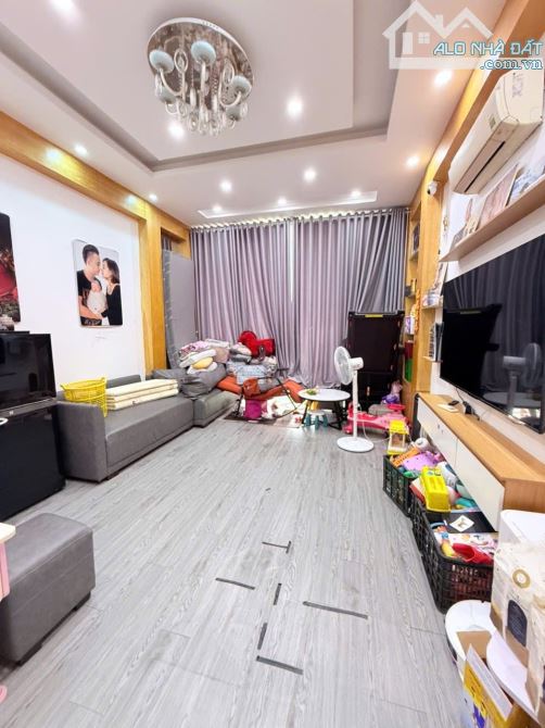 BÁN NHÀ TÂY SƠN 37M² 5 TẦNG 2 MẶT NGÕ 2 THOÁNG NỞ HẬU 10.6 TỶ