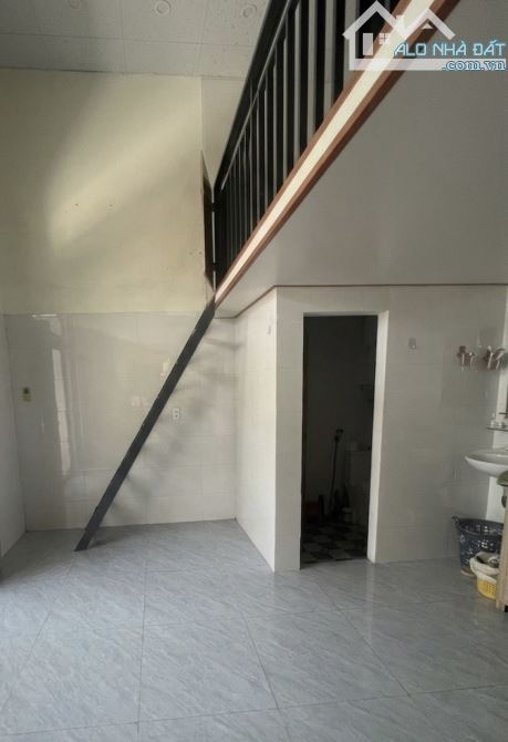 🎉🎉🏠 BÁN DÃY TRỌ 5 PHÒNG – DÒNG TIỀN 15 TRIỆU/THÁNG – VỪA CÓ TIỀN VỪA GIỮA TIỀN- TÔ HIỆU